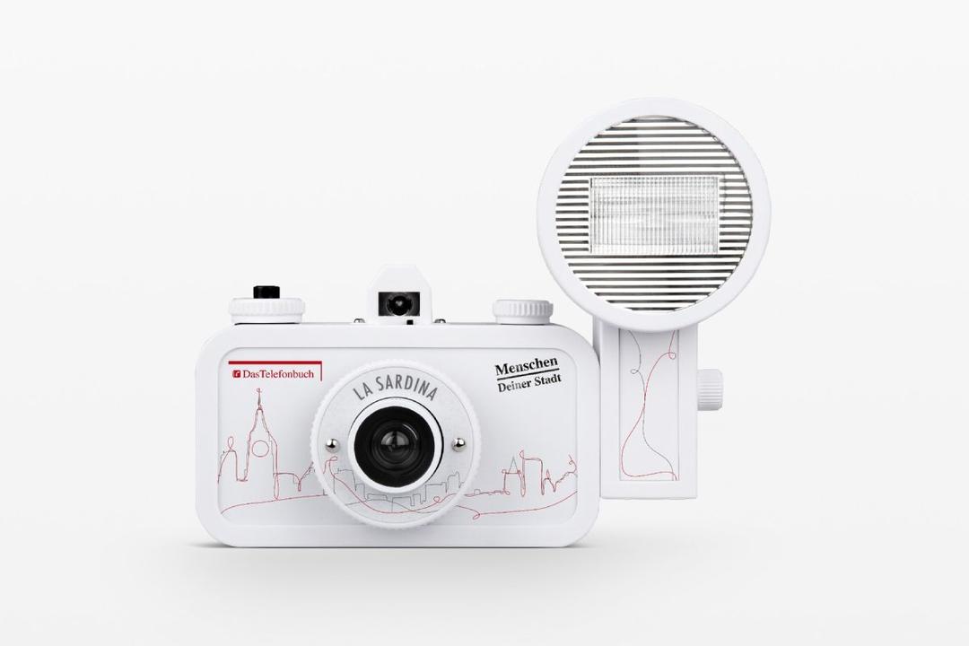 La Sardina Camera & Flash Telefonbuch Edition