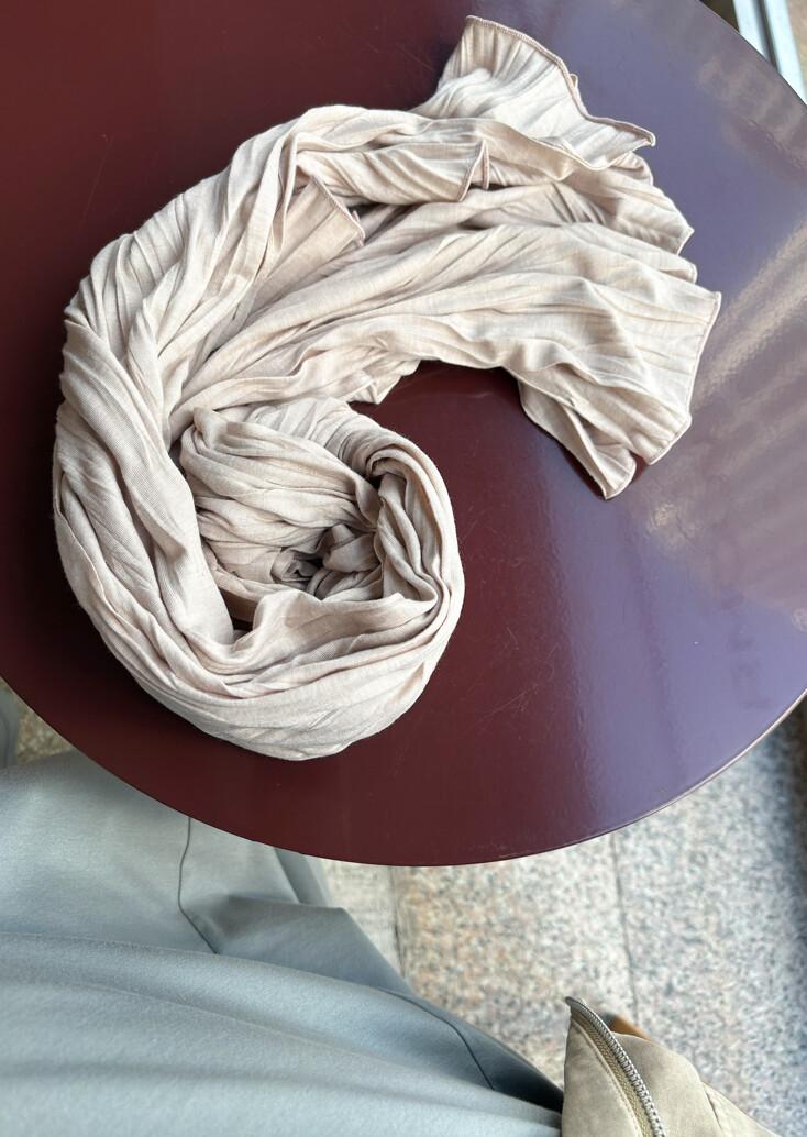 모브 루츠 스카프