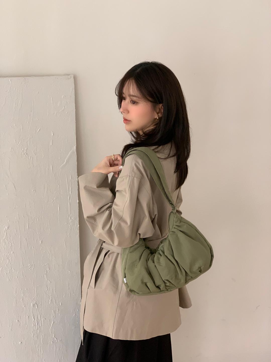 굿토드즈 [주미니PICK/당일 출고] 스몰 크루아상 크로스 투웨이 데일리 보부상 나일론 백 구름백 패딩백