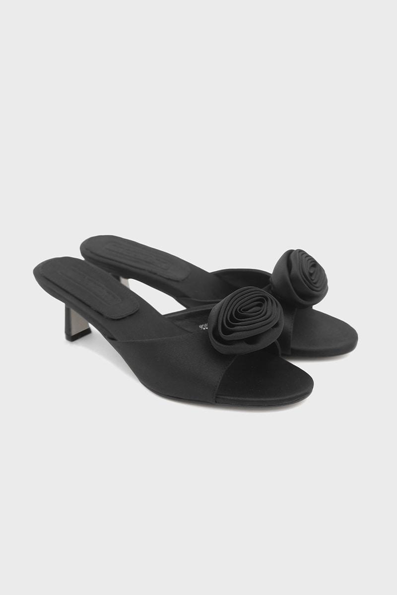 Rose corsage mule Black