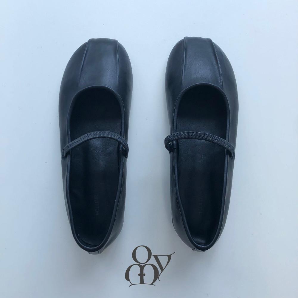 셔링 앞코 밴딩 메리제인 플랫 슈즈