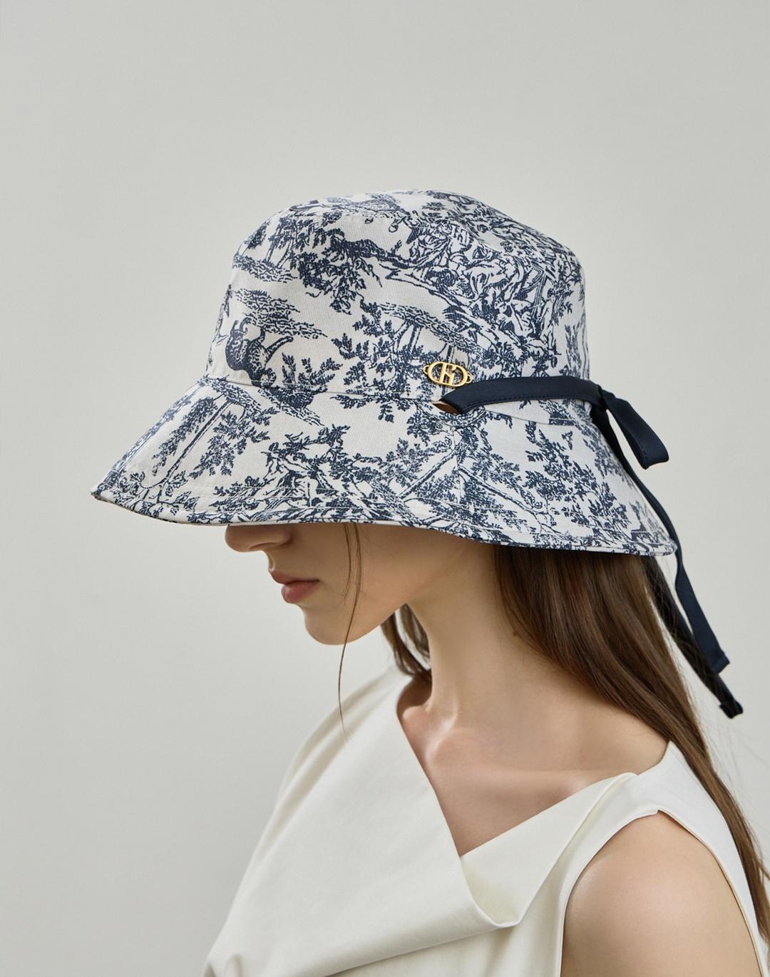 [24FW] [BEST패턴][뜨왈드주이] Toile de Jouy 네이비 리본스트랩 버킷햇