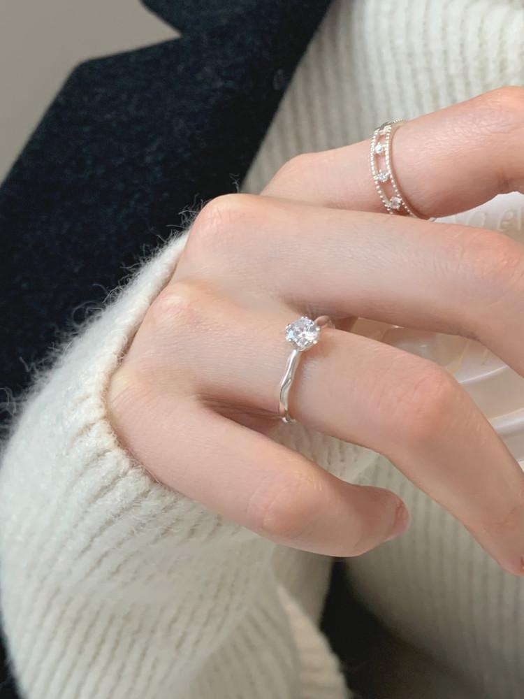 [New] 실버925 큐빅 포인트 두드림 오픈 반지