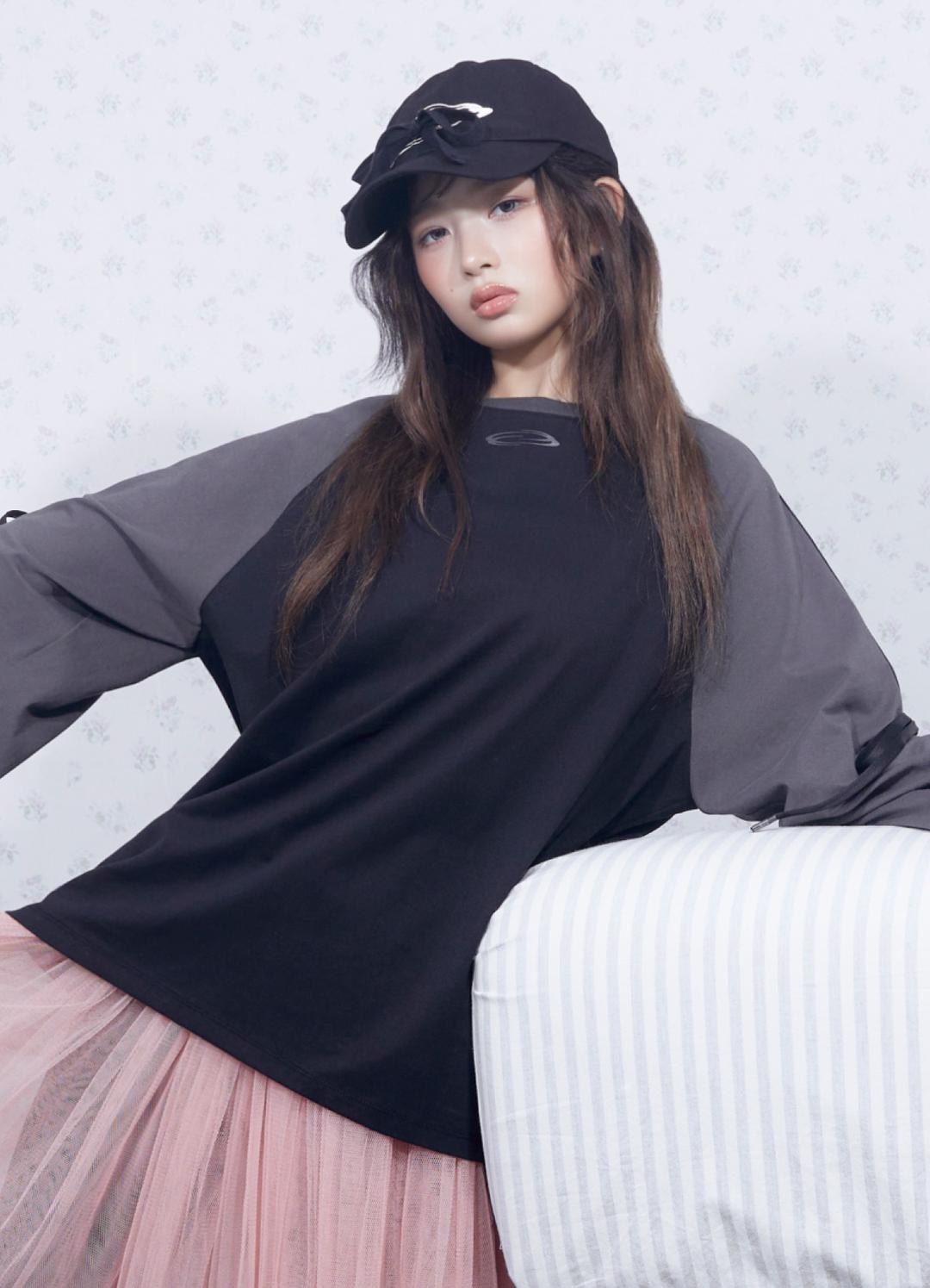 W Ribbon Tape Raglan Sleeves T Shirt - Black