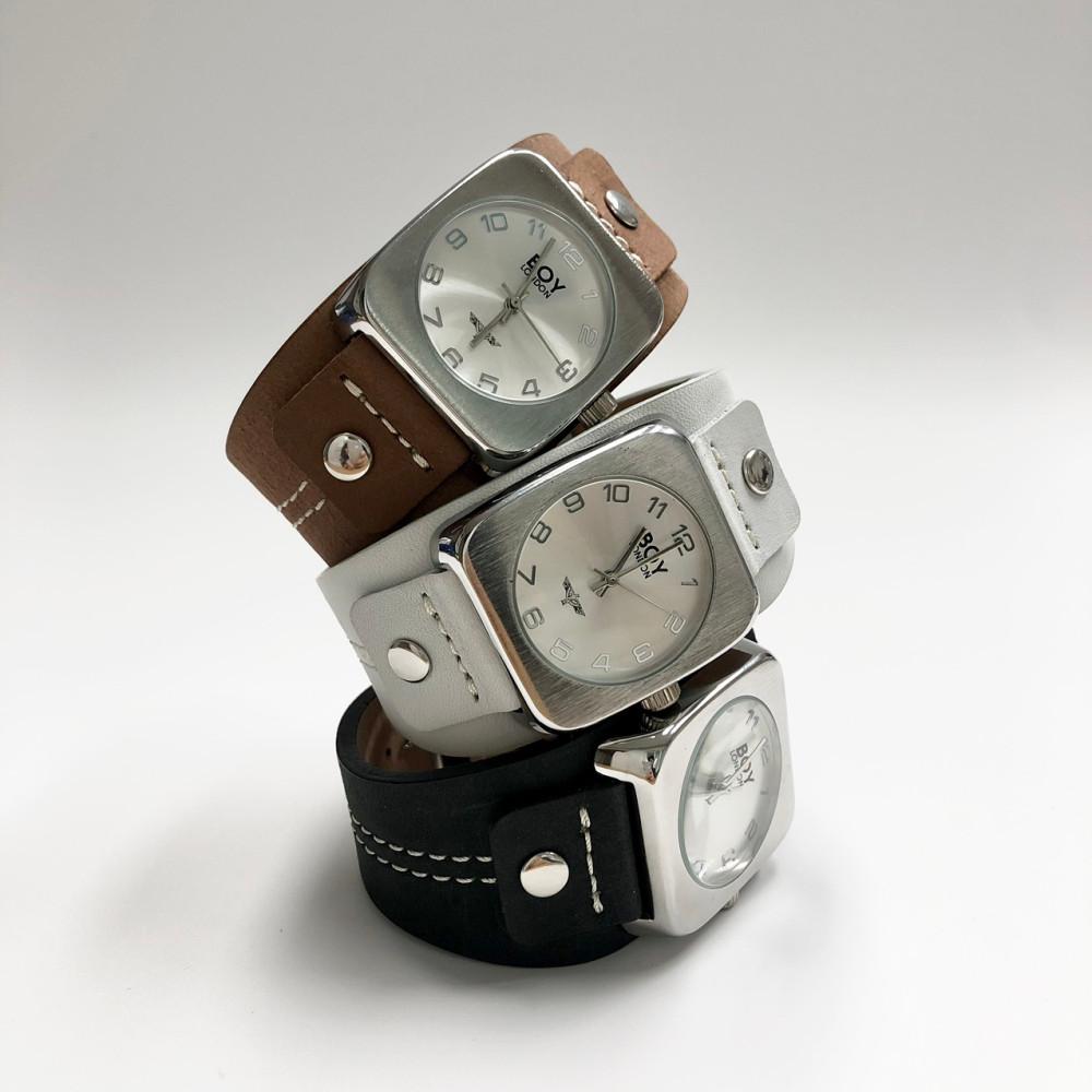 [중고] BOY LONDON 가죽 빈티지시계 데드스탁