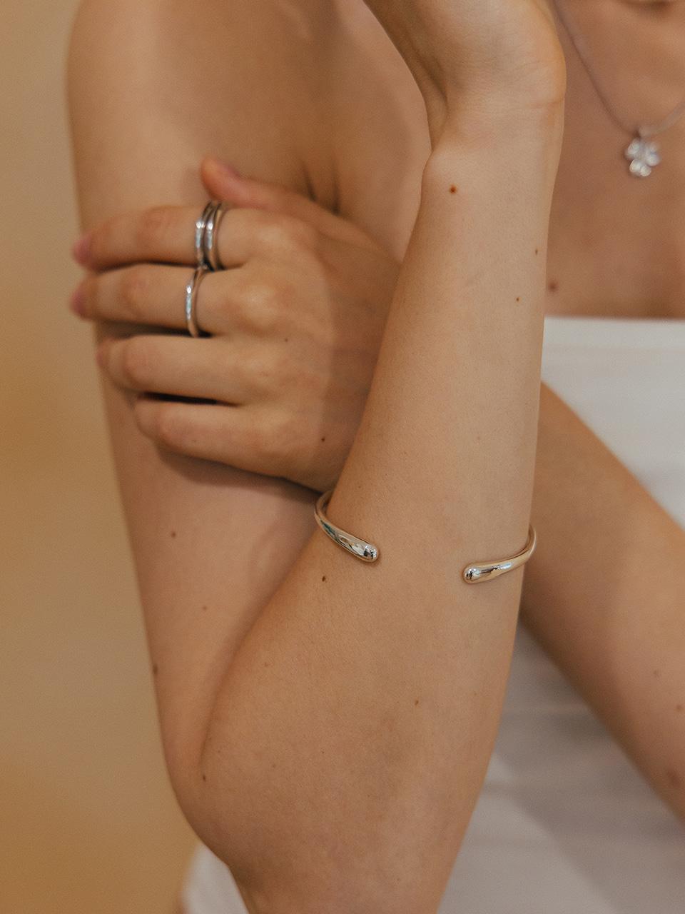velo bangle