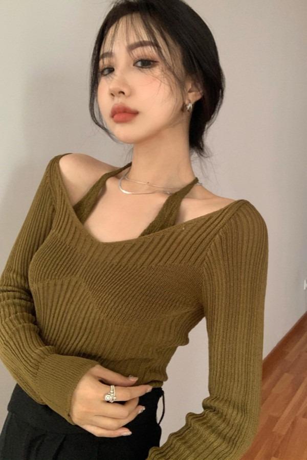 엘라 홀터넥 오프숄더 긴팔 롱슬리브 니트 스웨터