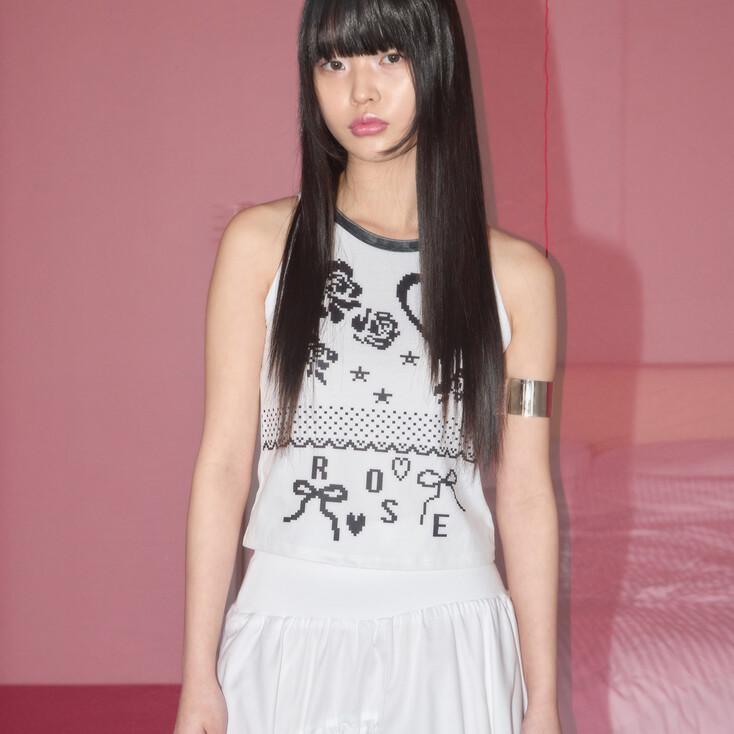 PIXEL ROSE REVERSIBLE TOP WHITE