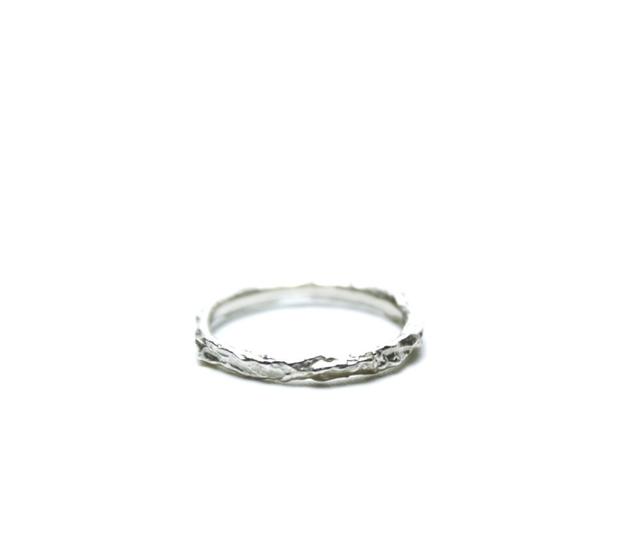 Piece Ring (조각 레이어드 가드링 멜팅 반지)