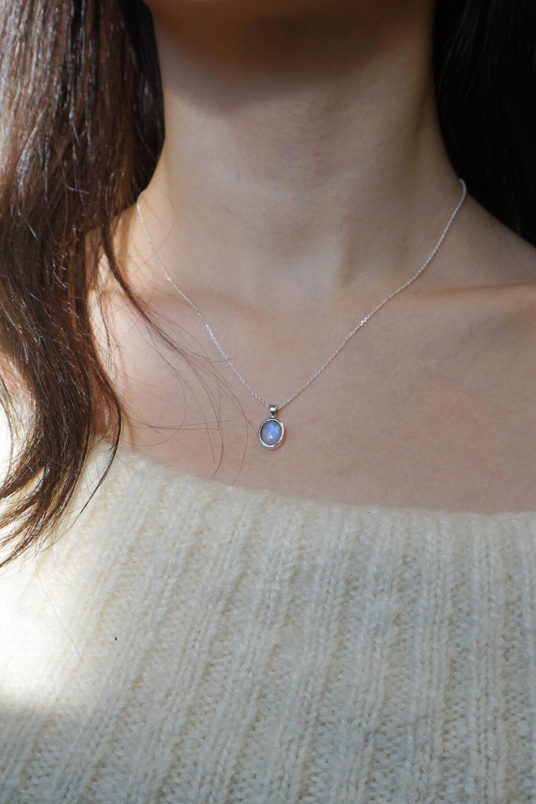 Necklace of Opal stones