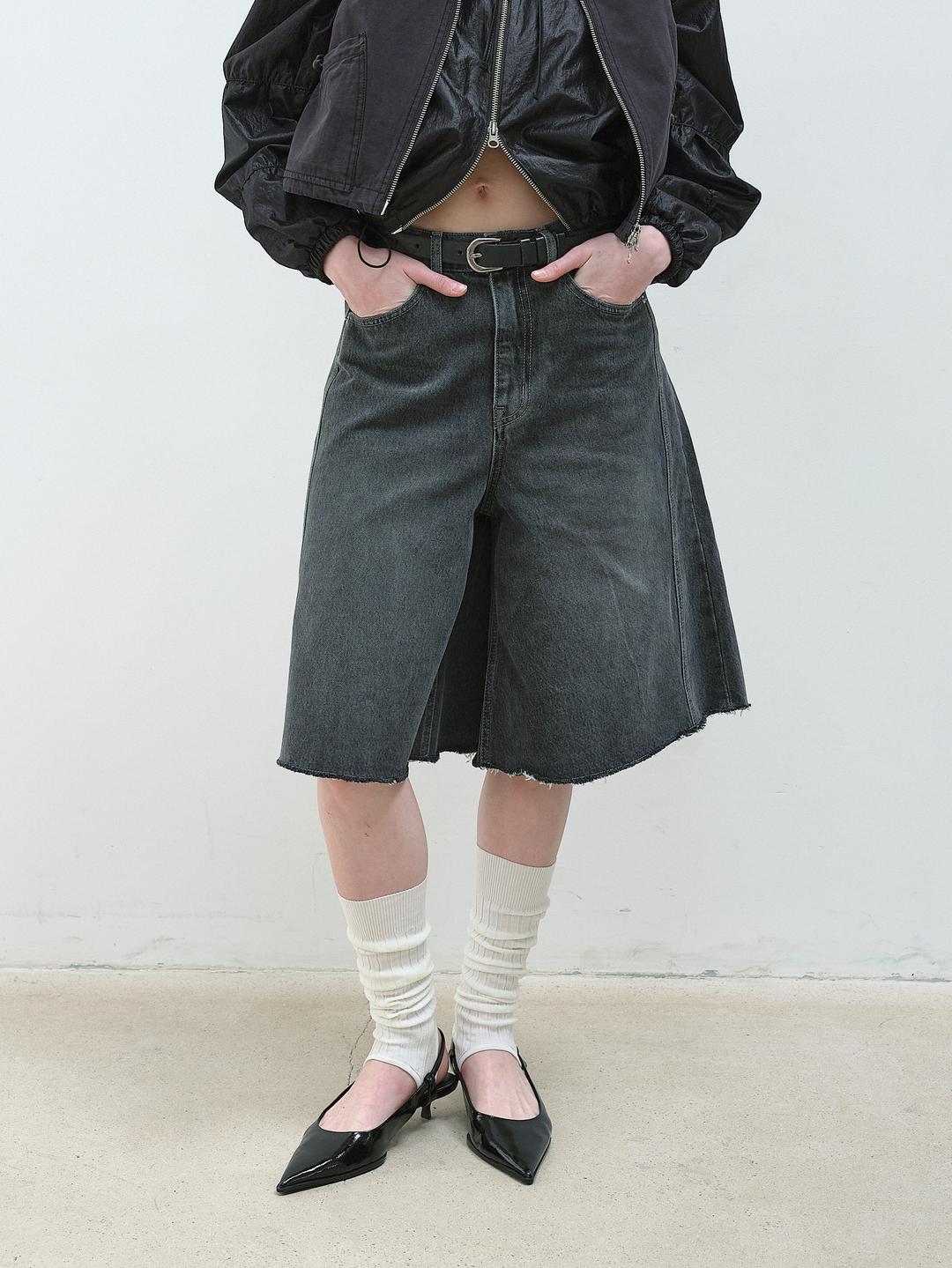 PANEL DENIM BERMUDA PANTS - GRAY