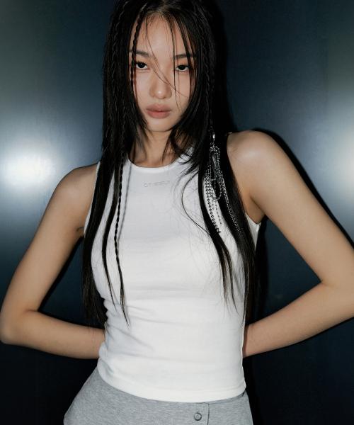 에센셜 슬리브리스 탑_WHITE