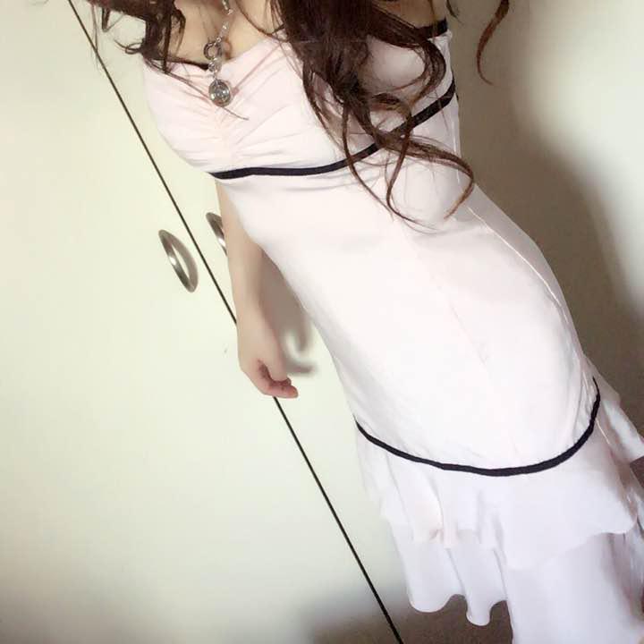 美品ピンキーガールズワンピ　キャバドレス