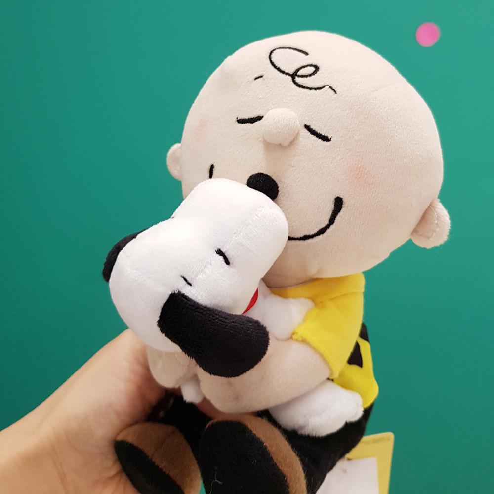 스누피 허그 찰리브라운 인형