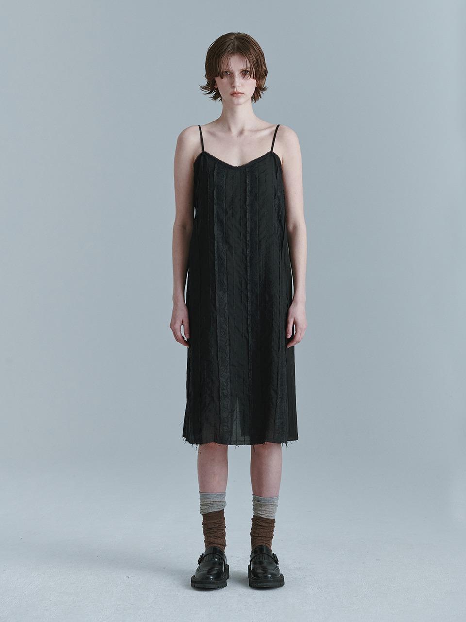 LACE MIDI SLIP DRESS_black