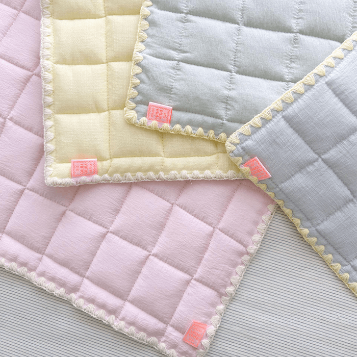 다용도 누빔매트 for little ones