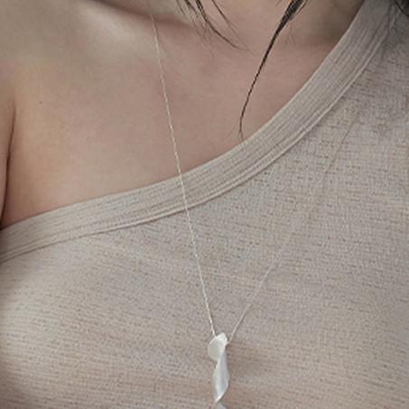 겹 Necklace