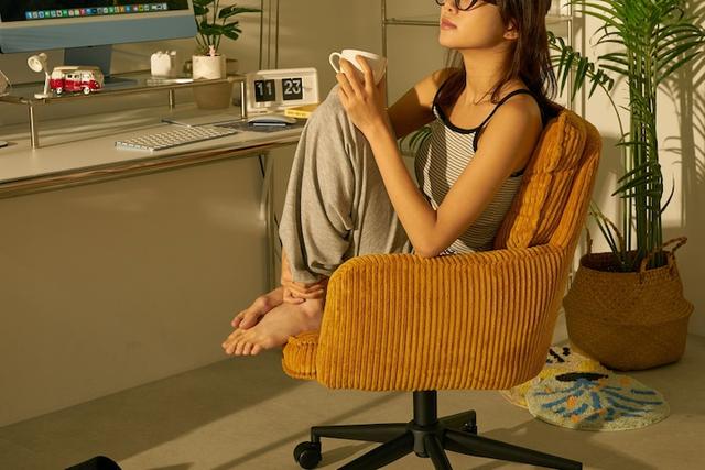 톨레도 체어