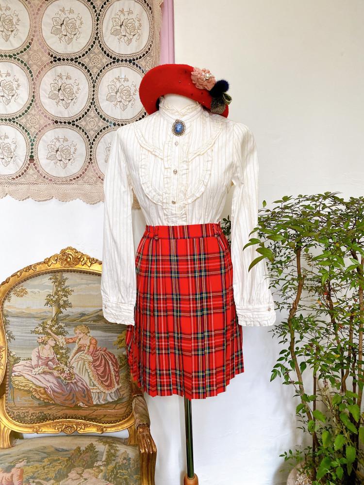 엑시즈팜 클래식 아이보리 블라우스