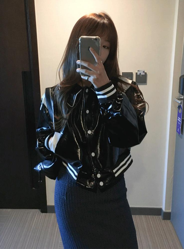 글로시 카라 바시티 스타디움 유광 자켓