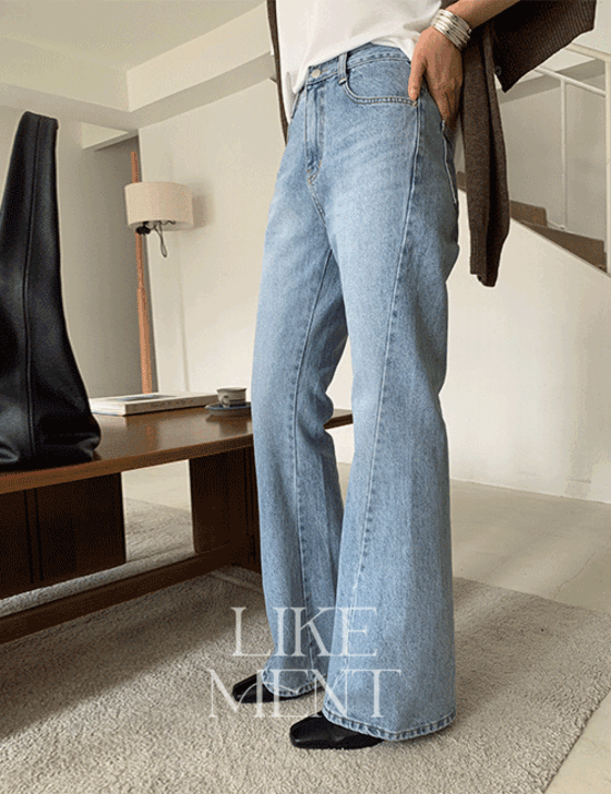 [LIKEMENT] 큐엘 연중청 절개 부츠컷 데님 (PT)