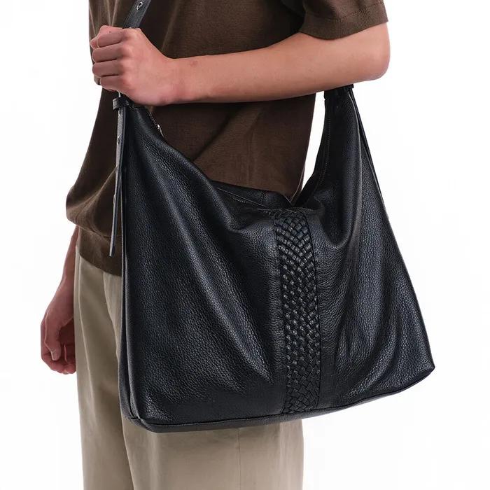 LEATHER LINE SHOULDER BAG (BLACK)