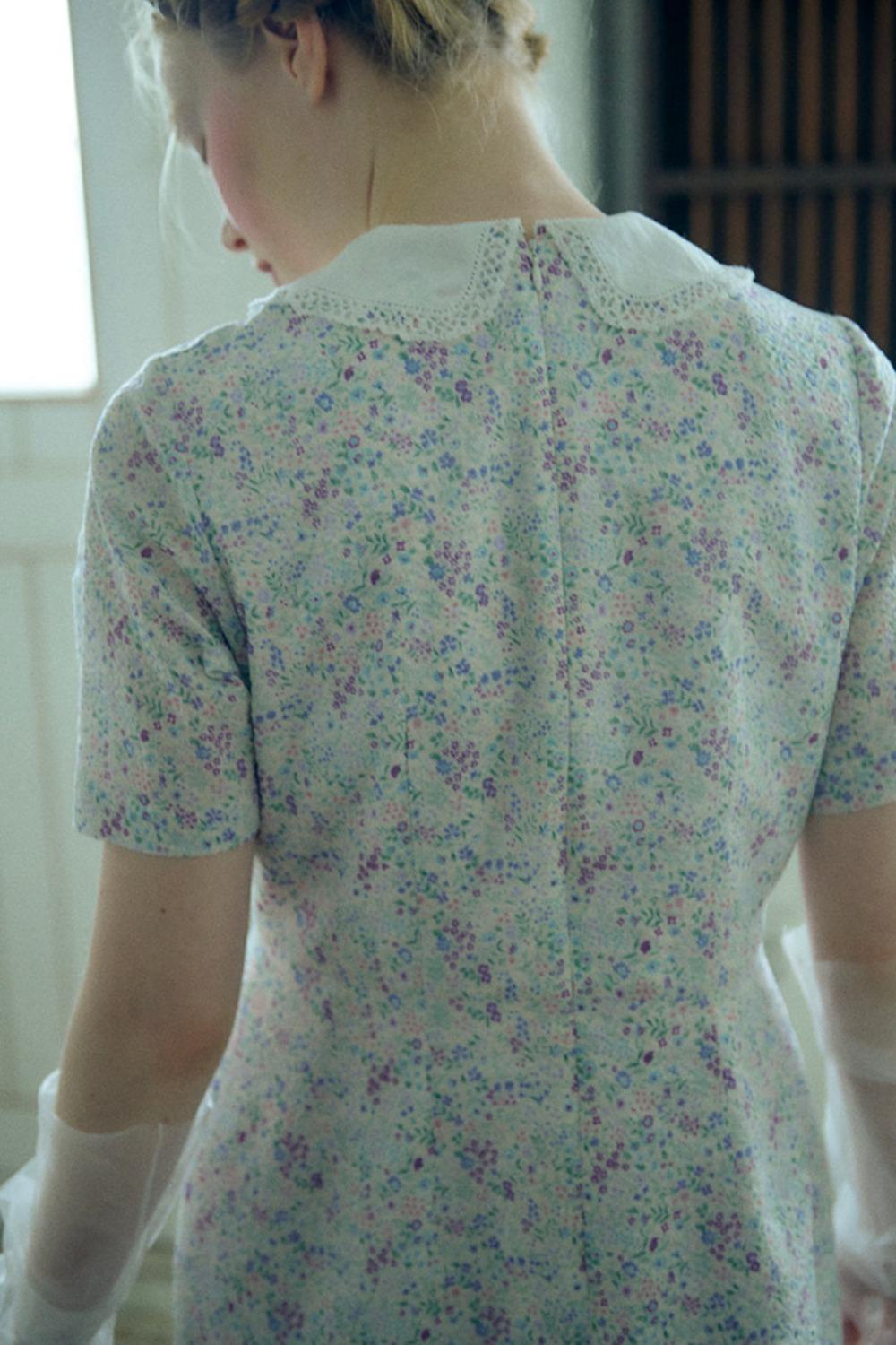 Via Lace collar flower onepiece (Lavender flower)