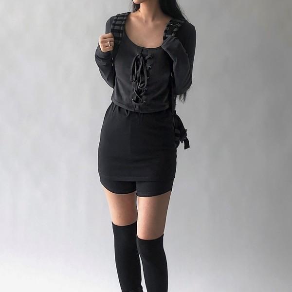 eyelet long sleeve T