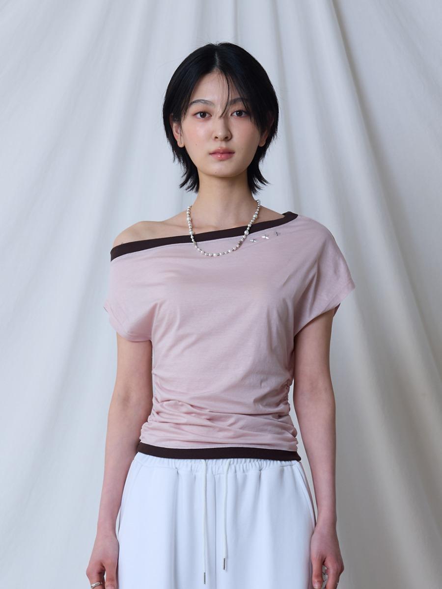 L17 ONE-SHOULDER BOATNECK TOP (PINK)