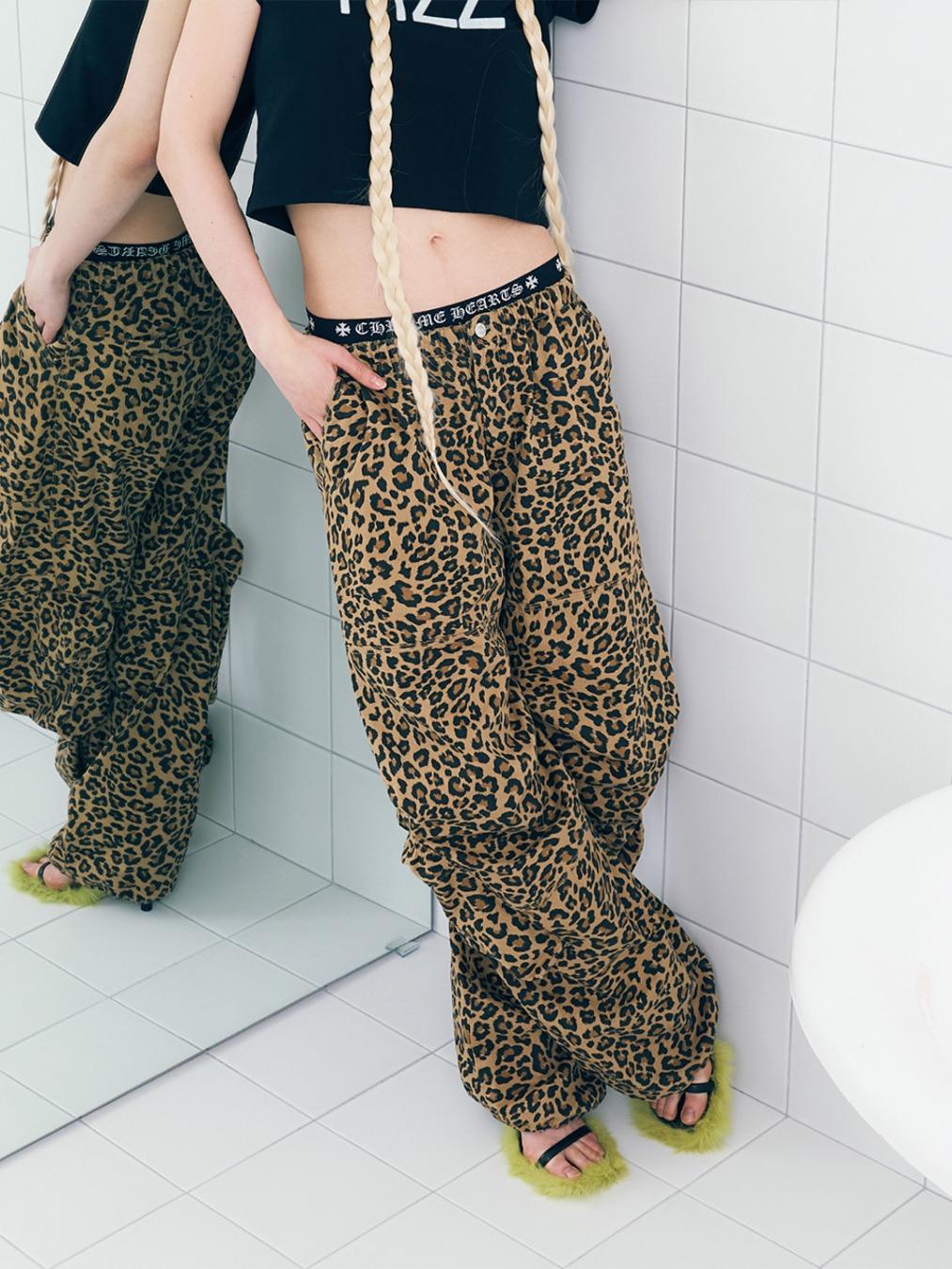 LEOPARD CARGO PANTS BEIGE