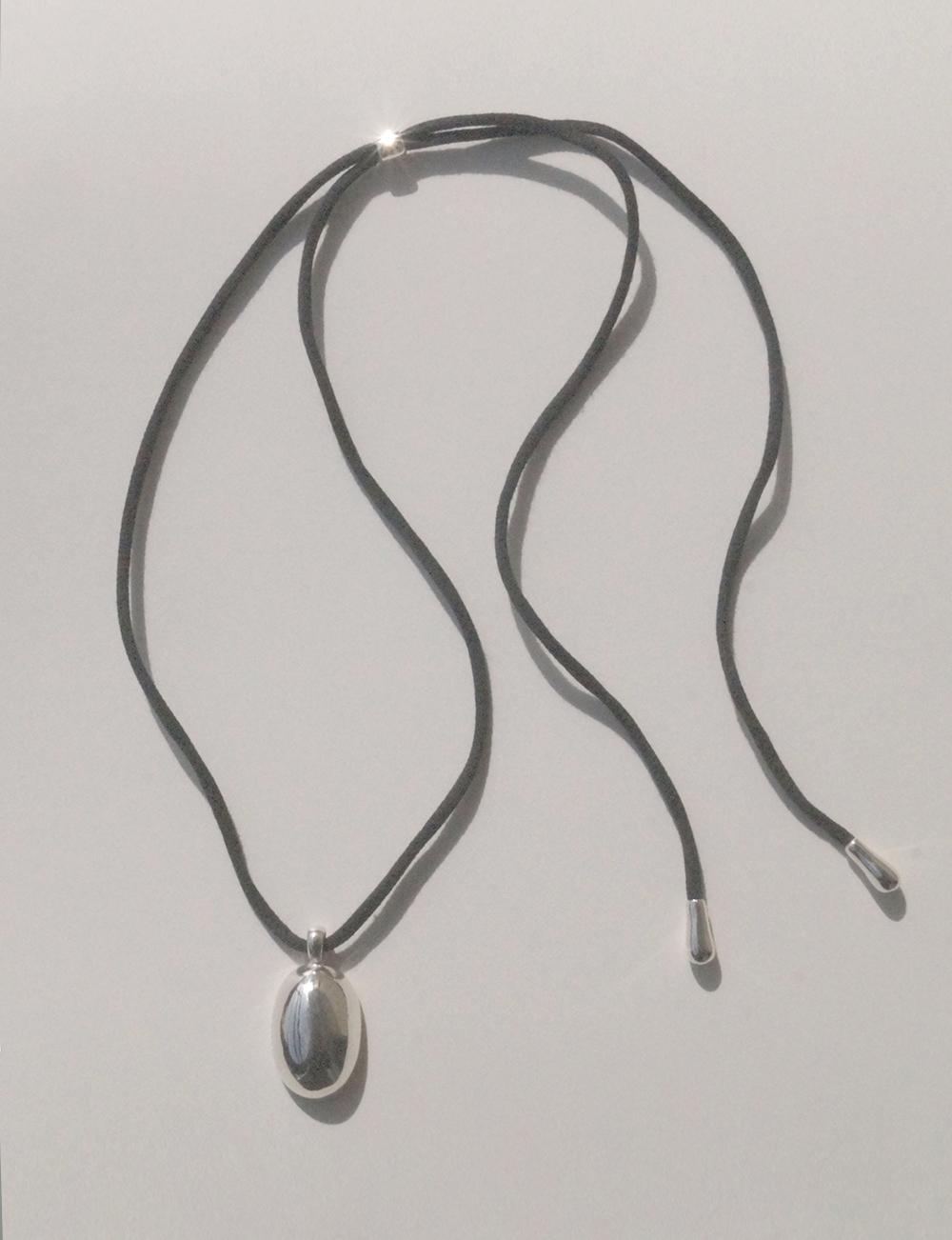 CAROLYN STRING NECKLACE