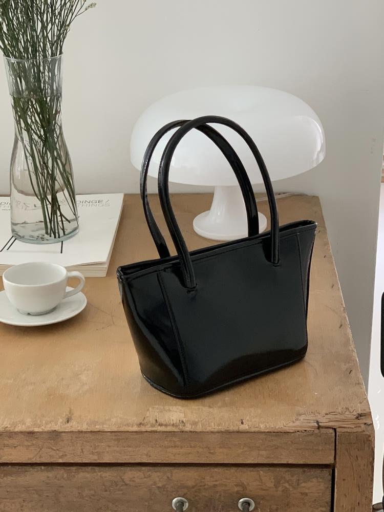 Glossy tote bag