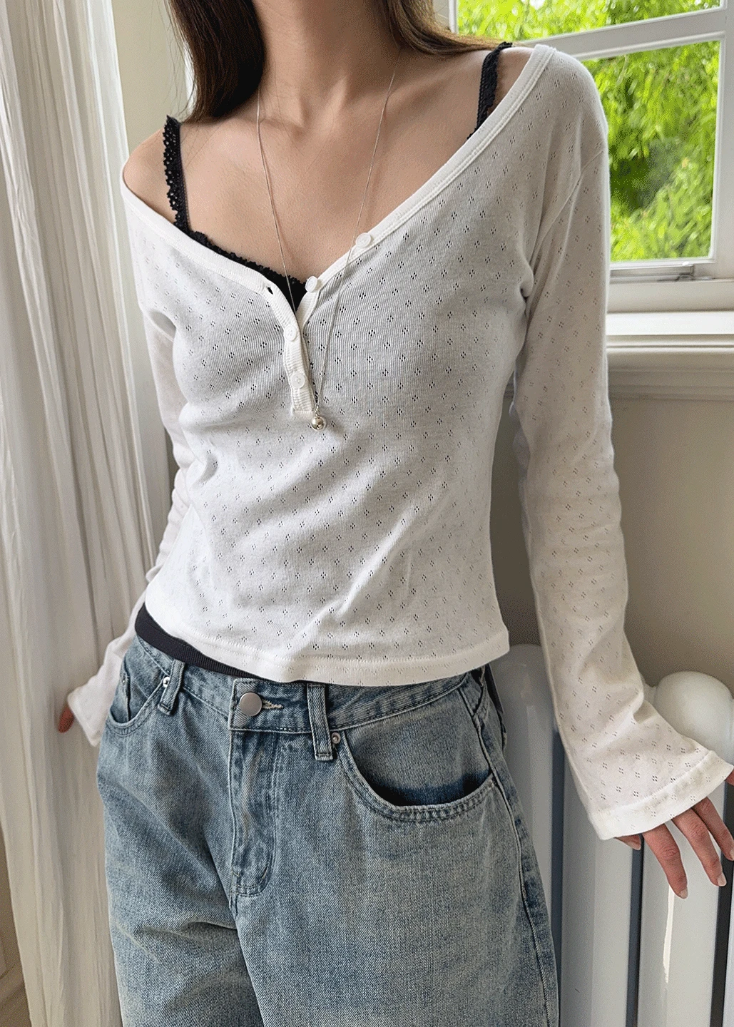 BUTTON PUNCHING TOP