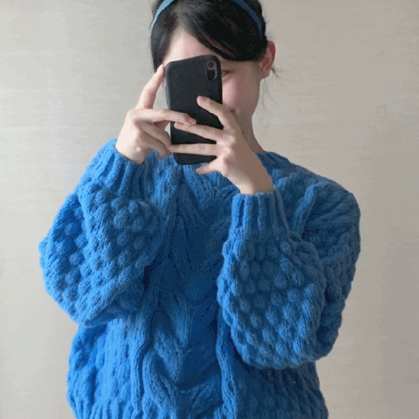 [데일리템] 퐁퐁 엠보싱 니트