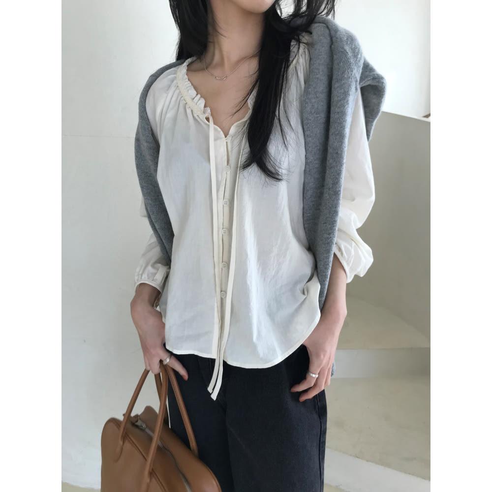 Peper lace blouse (2color) 페퍼레이스블라우스