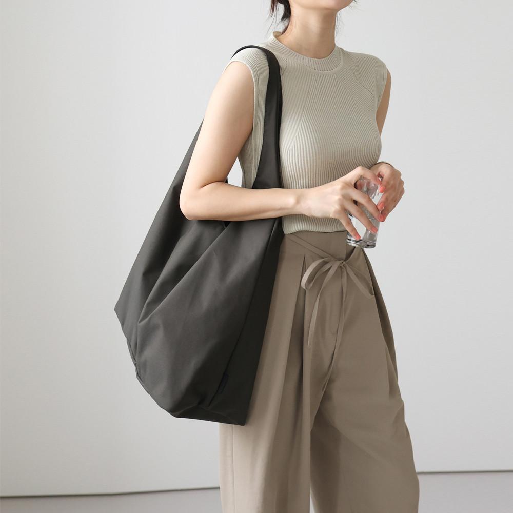 킬리안 로아 나일론 카프스킨 Medium Large 2color 호보백 직장인 보부상가방