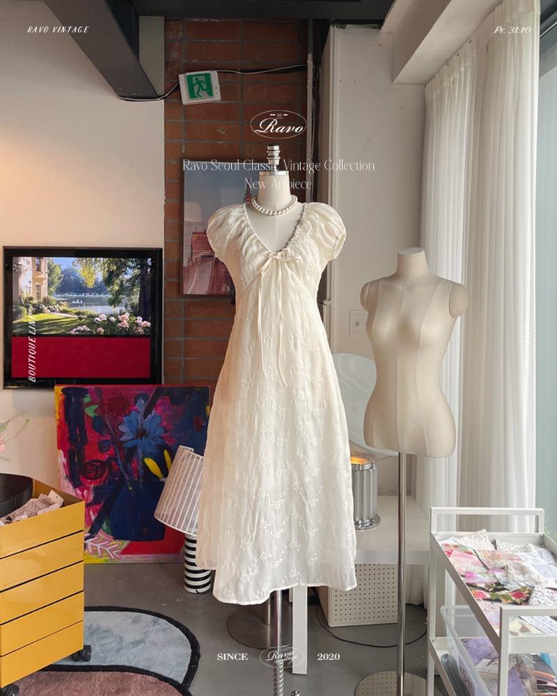 Refresh 리프레쉬 드레스 -  크림