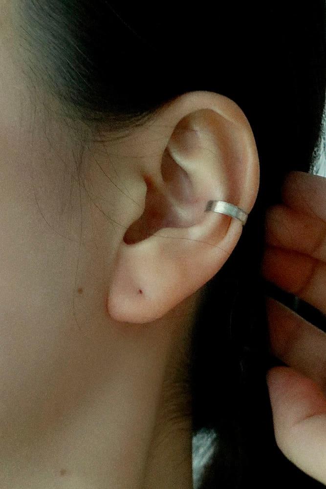 925silver 빈티지 플랫 스크래치 무광 이어커프 귀찌 (1ea) - 무드크로키