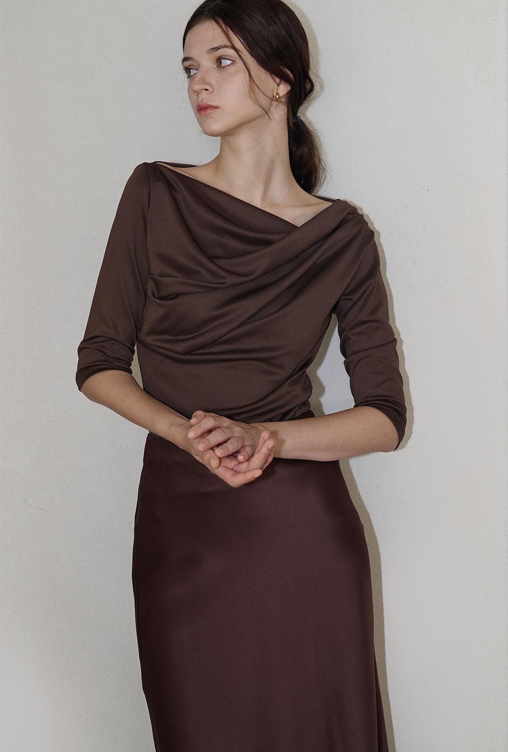 [컬러추가] 드레이프 오프숄더 티셔츠