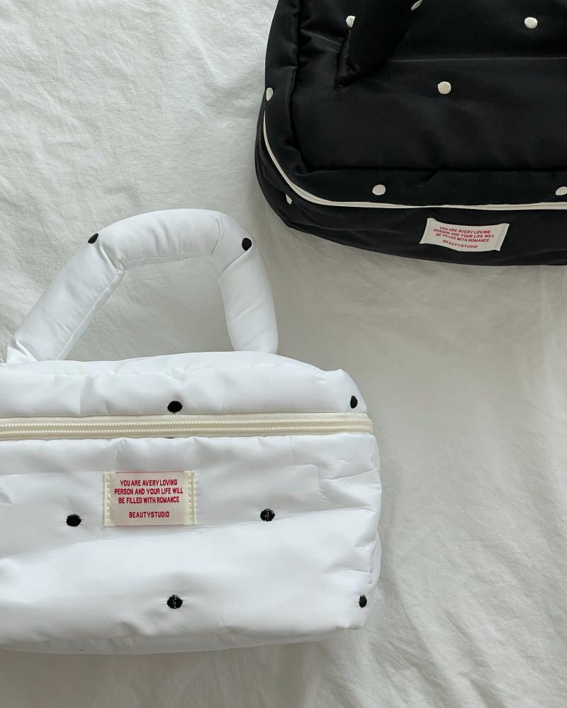 [데이바이데이] 도트 여행 파우치 (2color)