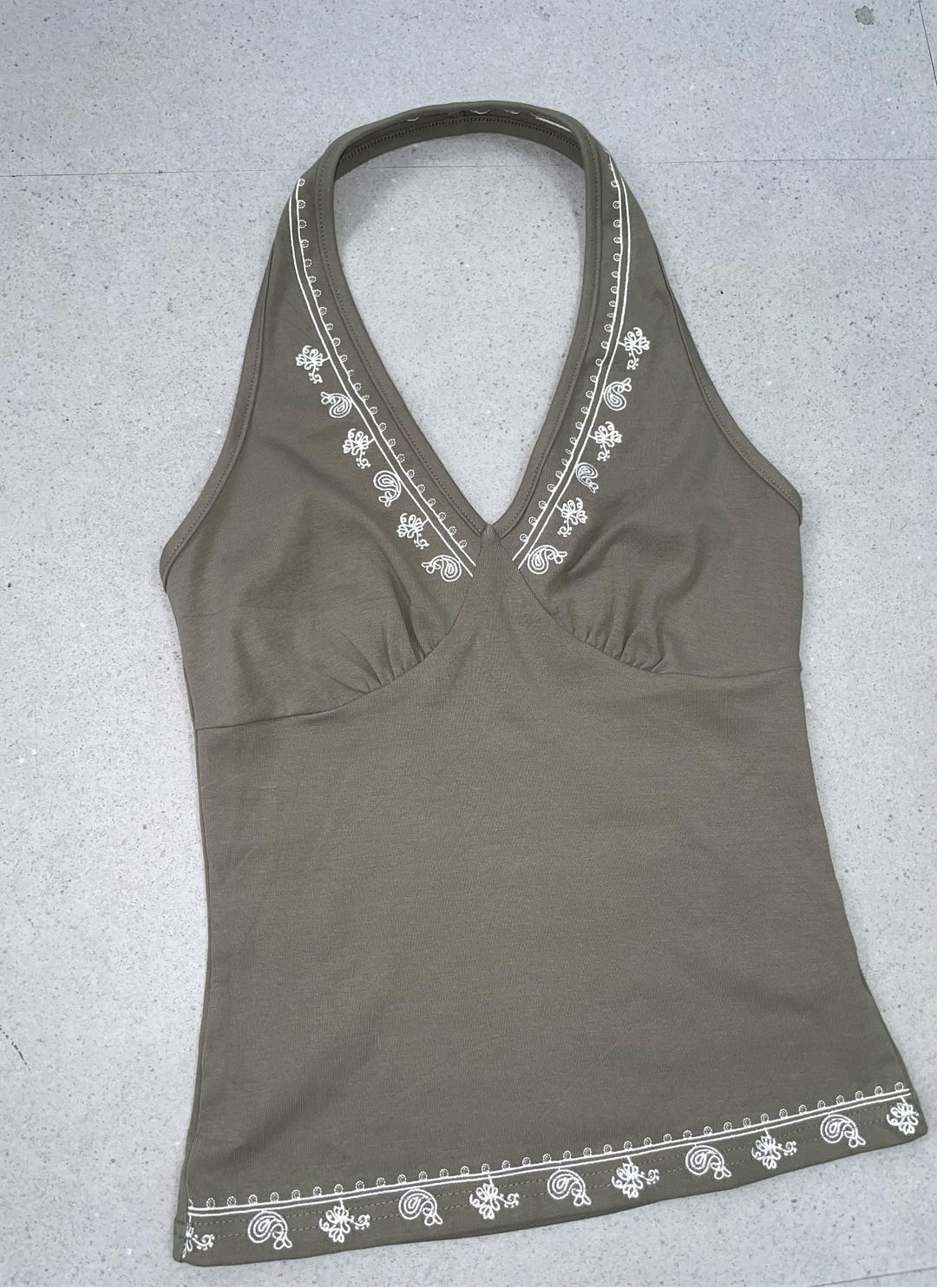 이이알하우스 Falg halter sleeveless (4C)