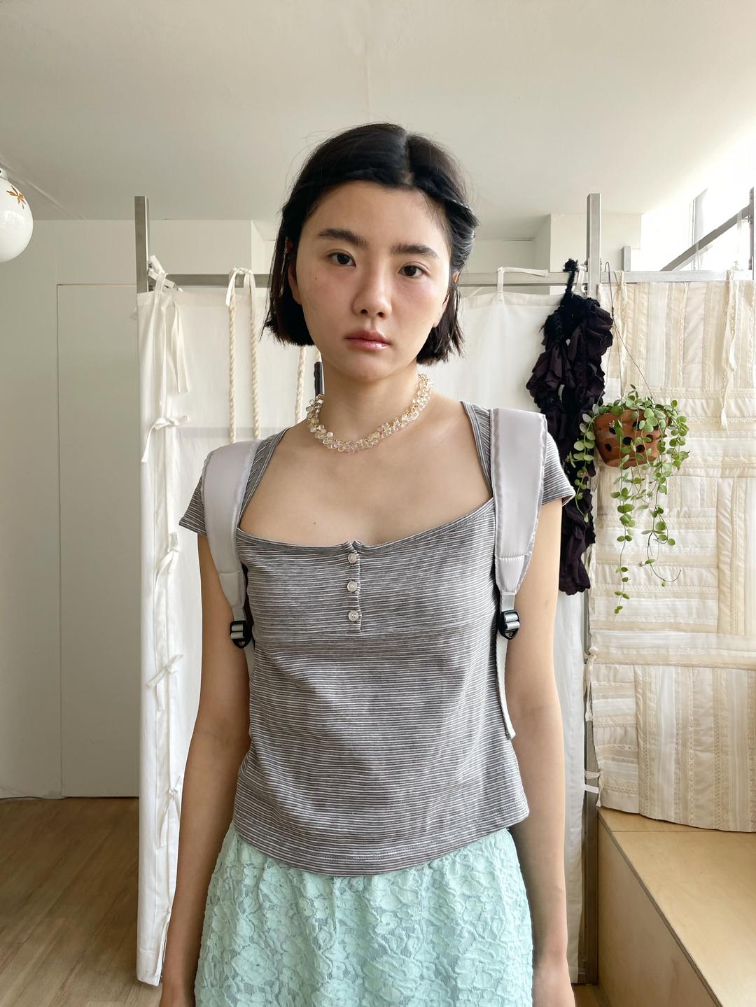 ✲ 2ND BUTTON LEAF SQUARE T-SHIRT CANDY STRIPE *예약배송