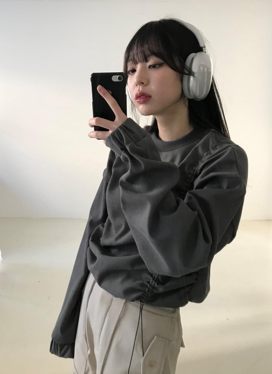 Whitney mtm 위트니 맨투맨