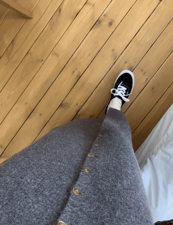 도톰버튼 뷔스티에 니트 롱 원피스 (one color)