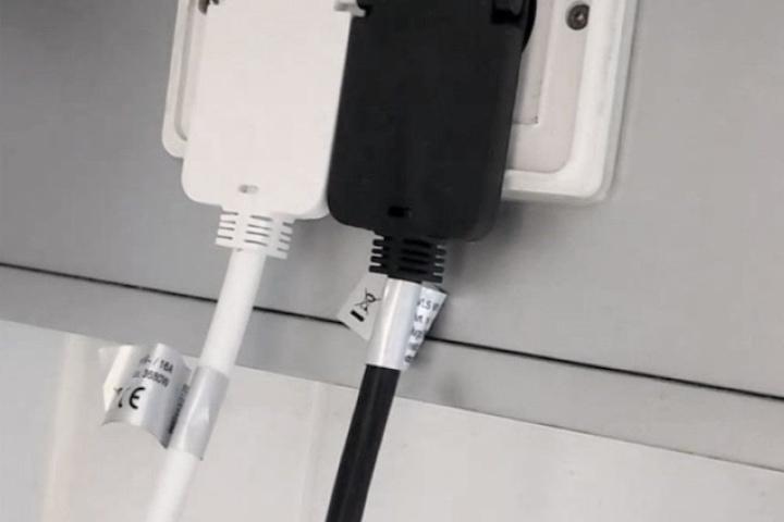 고용량 플랫플러그 1구 2M 납작멀티탭 연장케이블