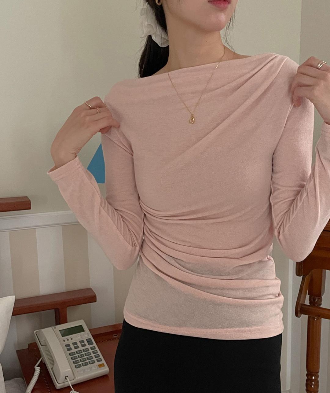 발레코어룩/보들보들한촉감/날씬해보이는실루엣 오프 보트넥 셔링 긴팔 티셔츠 4color 드레이프 슬림 오프숄더