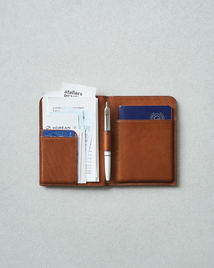 VANTAA Passport Holder with Epoca P Ballpoint / Caramel