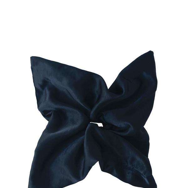 ARTIST SQUARE SCRUNCHIE (NAVY)