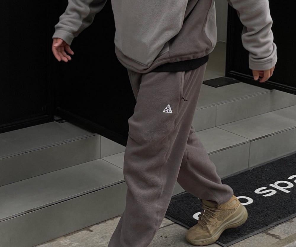 나이키 ACG 폴라텍 울프트리 후리스 플리스 트레이닝 팬츠 기모 바지 CV0659-004