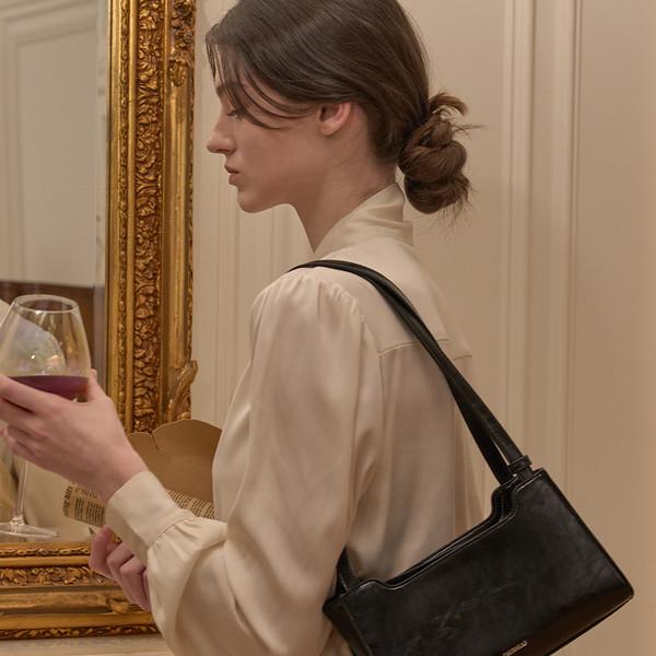 [7월 31일 예약 발송][박보영 착용] Essencé Sac (Black)